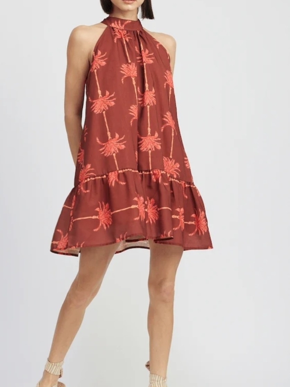 En Saison Adley Mini Halter Tie Swing Dress In Coral Palm Print. Sz S